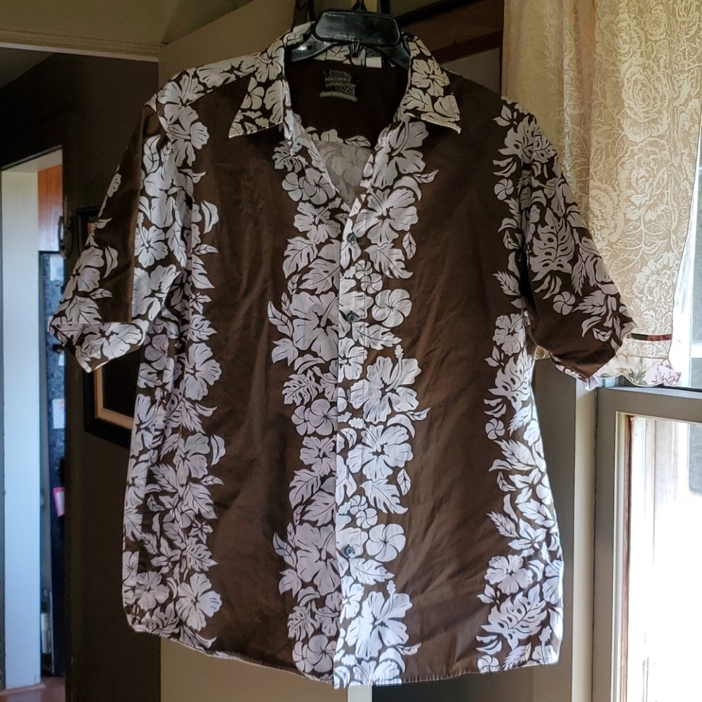Pineapple express hibiscus 🌺 shirt